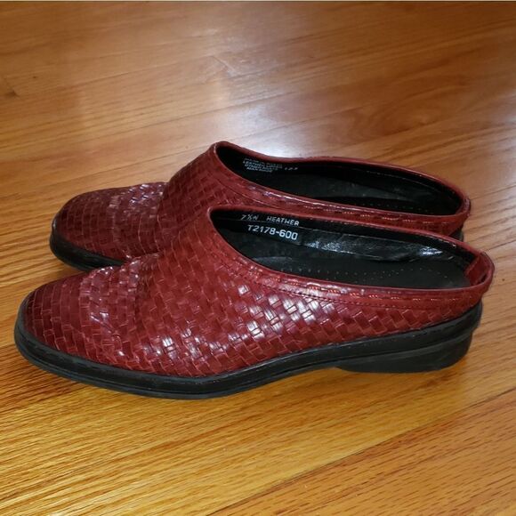 Trotter Heather Slip-On Shoes - Picture 3 of 8